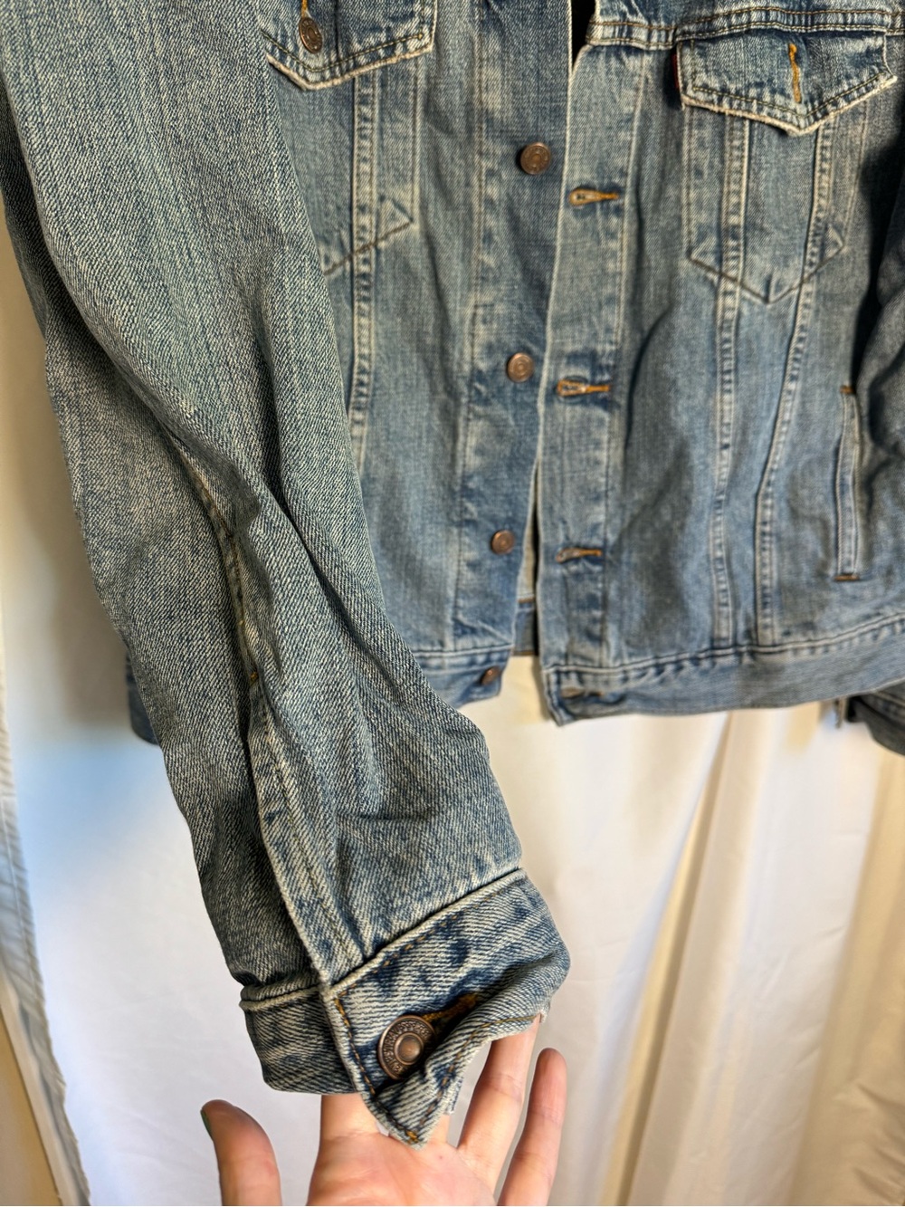 Like New Vintage 00s Levi Light Wash Denim Trucker 70507 Jacket Size L - Picture 6 of 7